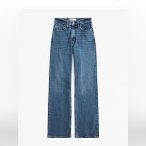 Abercrombie 90’s Relaxed High Rise Jean